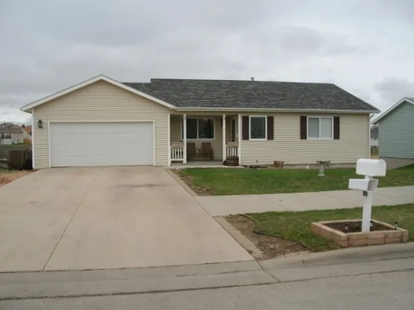 1310 Degeest Dr, Rapid City, SD 57703