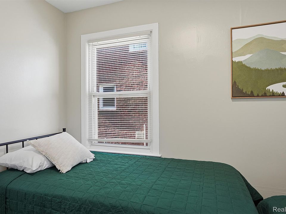 2204 N Franklin St, photo 28