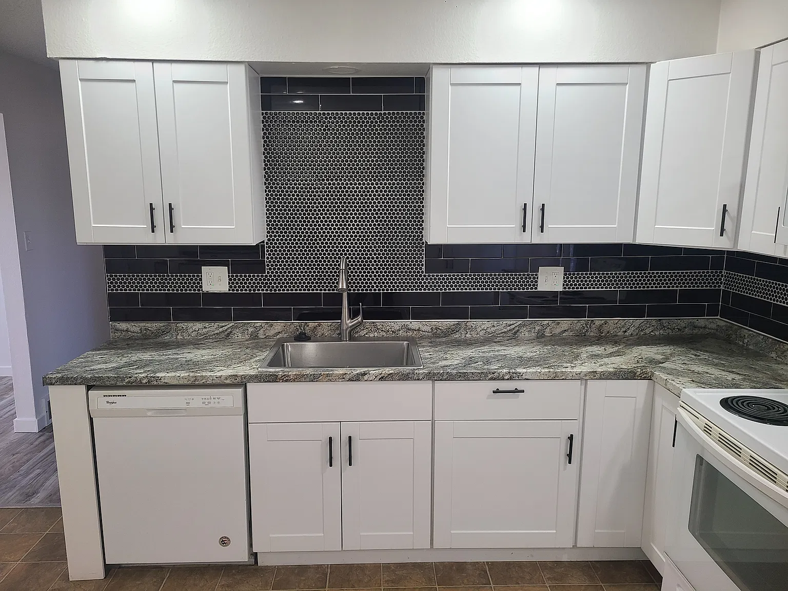 4310 Webster Pl — Photo 4