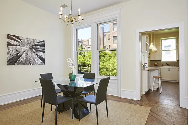 Sold by Stribling | media 5