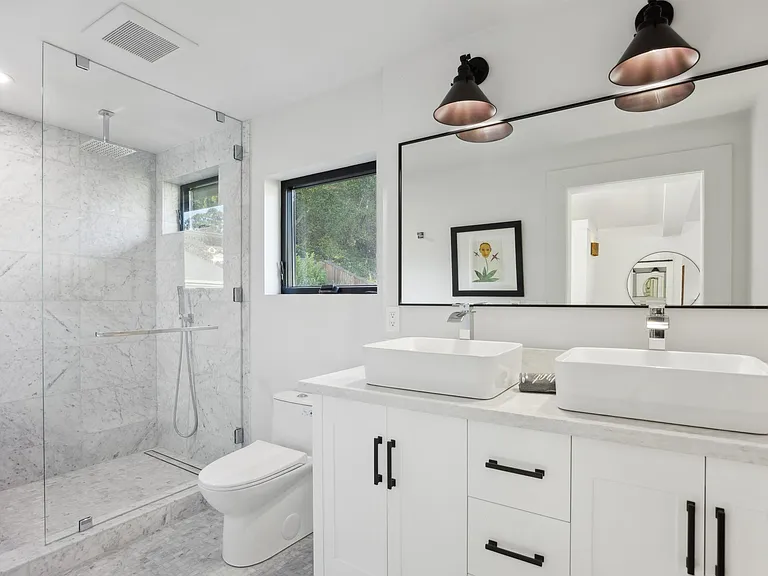 303 Bodega Ave — Photo 16