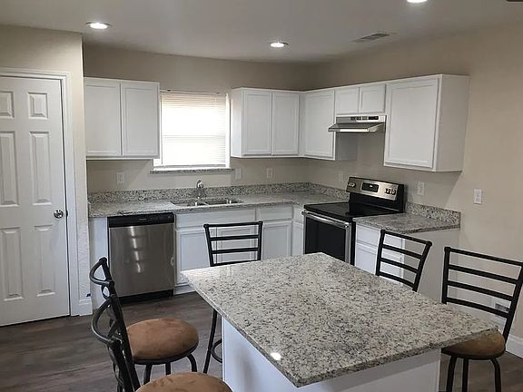 5th image of 10812 E Crest Ln