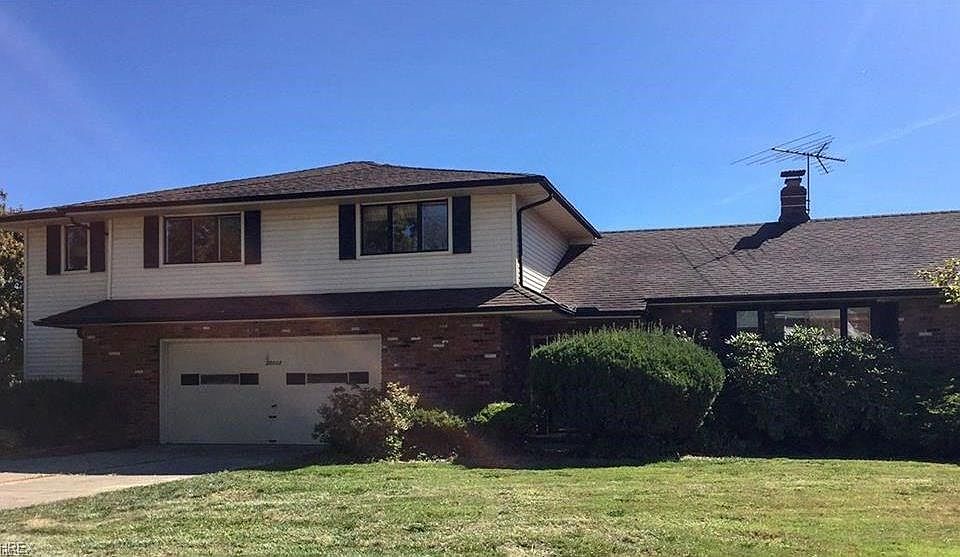 1st image of 25032 Maidstone Ln