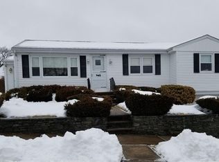 67 Hyde St, Cranston, RI 02920