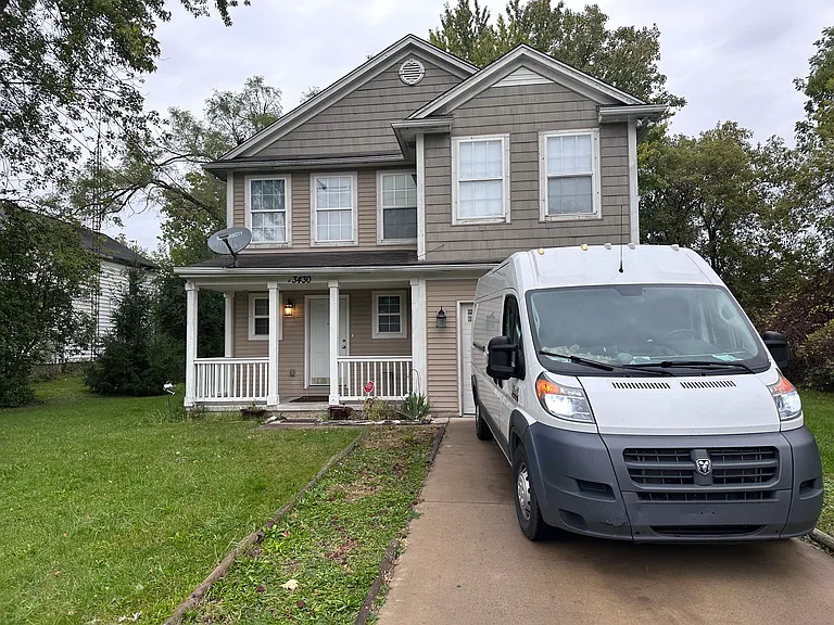 G3430 Mackin Rd — Photo 2