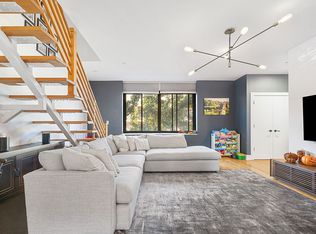 270 Greene Ave APT 3B, Brooklyn, NY