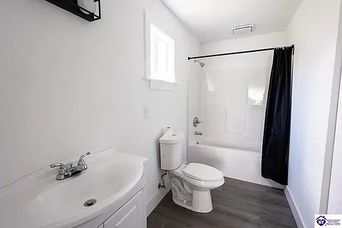 4th image of 530 Kirkpatrick Ave #1