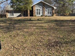 1545 E Carleton St, Springfield, MO 65804