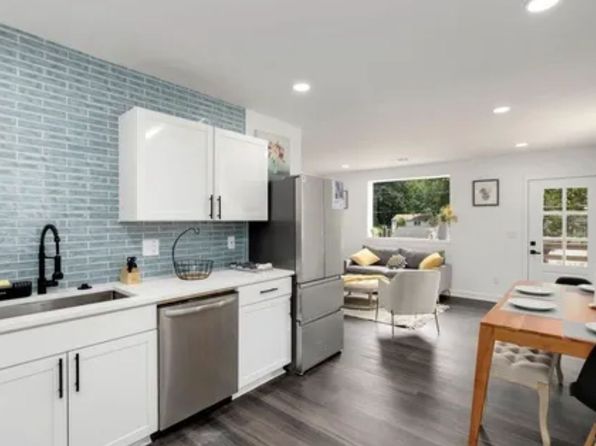 1299 Graymont Dr SW