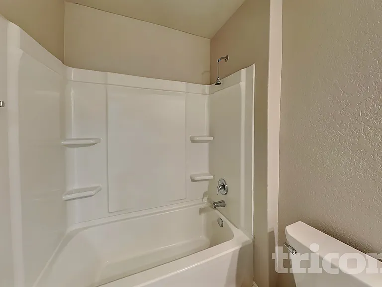 8506 Amistad Cv — Photo 13