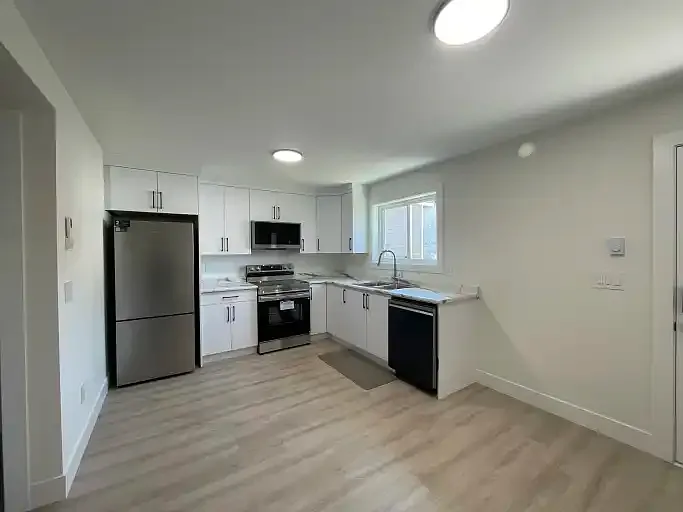 2 bed, 1.0 bath, 600 sqft, $1,900 — Photo 3