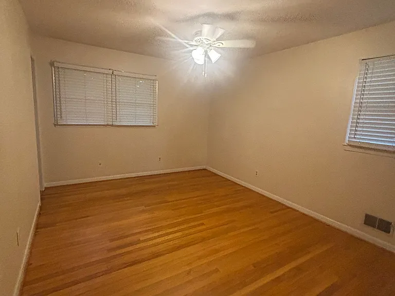 1735 Cardinal Rd — Photo 5