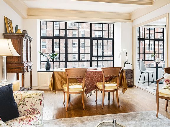 2nd image of 325 E 72nd St APT 14B