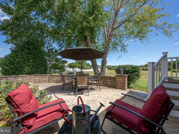 8 Wauwinet Ct, Rehoboth Beach, DE 19971