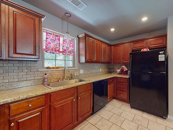 5th image of 31 Heathcoat Dr