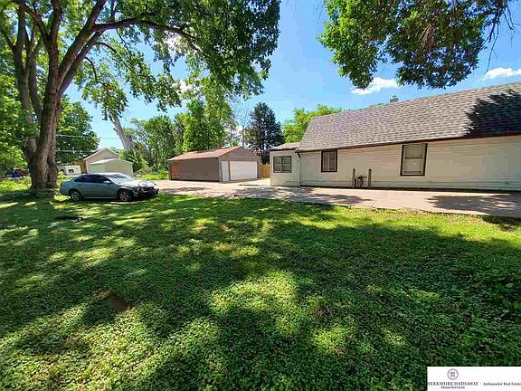 3rd image of 4719 N 18th St