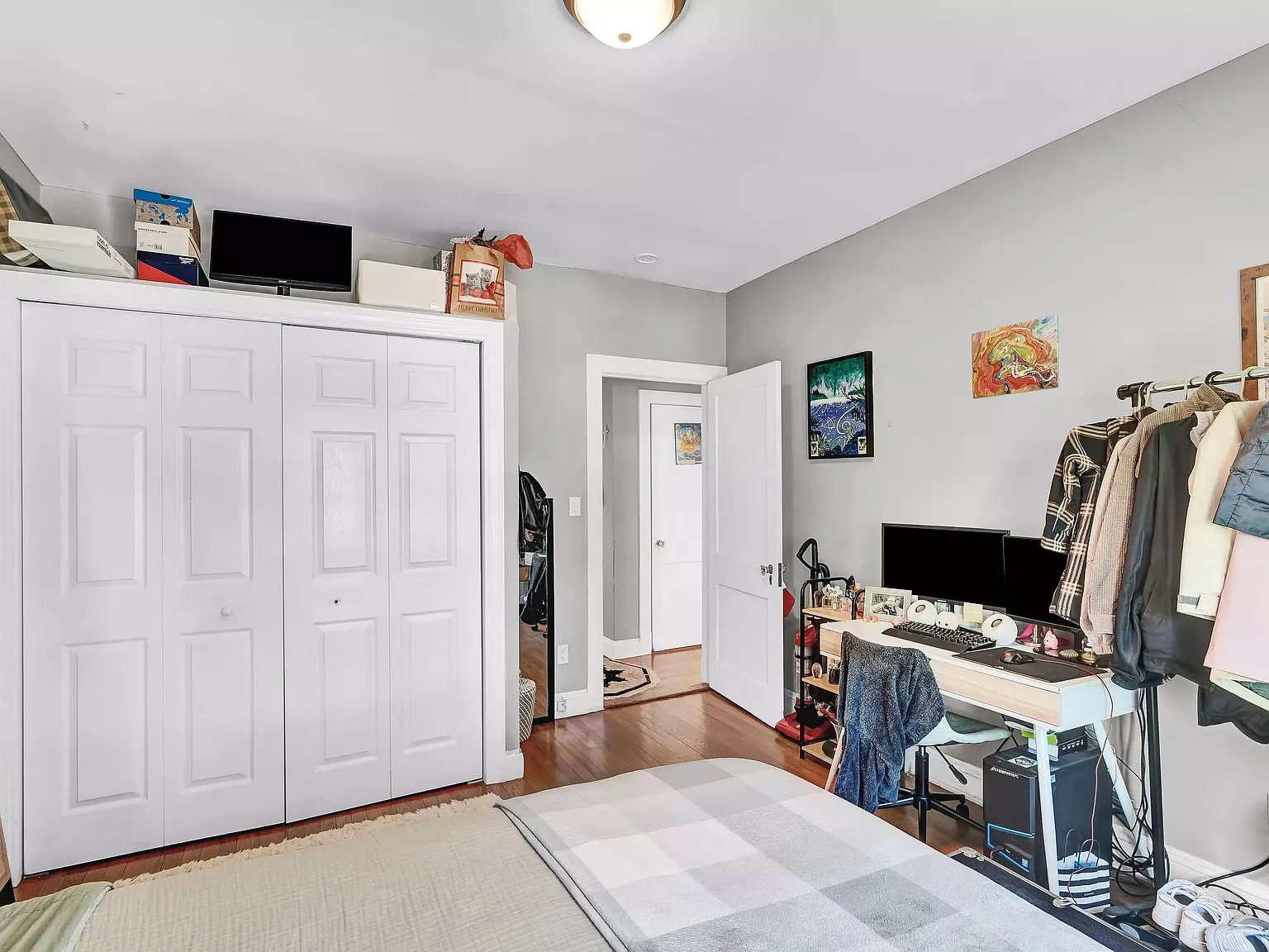 2 bed, 1.0 bath, $1,650 — Photo 4
