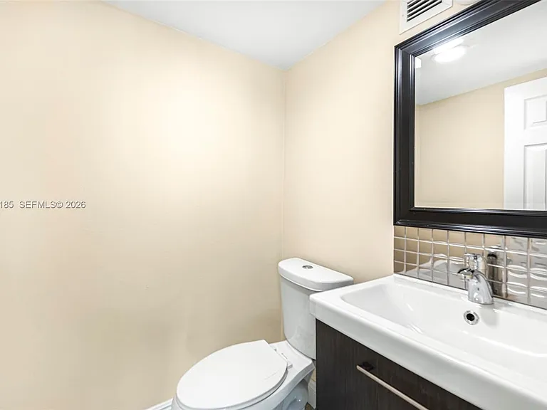 501 Three Islands Blvd #519 — Photo 19