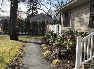 40 Market St, Port Jefferson Station, NY 11776