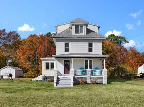 7281 Pointer Ln, Chincoteague Island, VA 23336