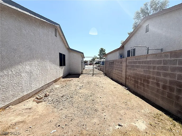 616 Greenway Rd — Photo 29