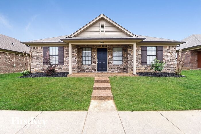 1st image of 10014 Branley Oak Dr
