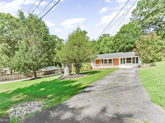 2nd image of 9870 Wellhouse Dr