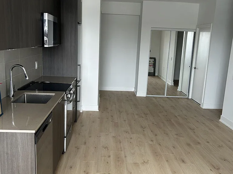 2088 James St #301 — Photo 9