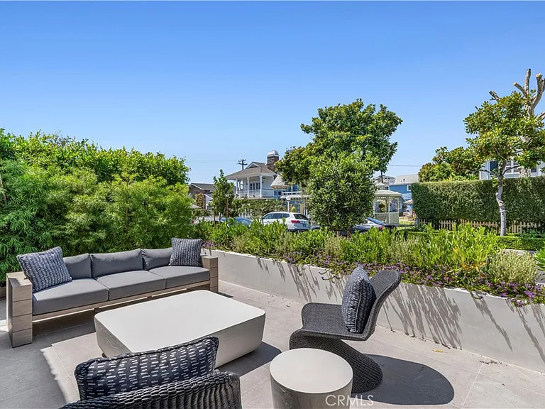 430 Fernleaf Ave — Photo 24