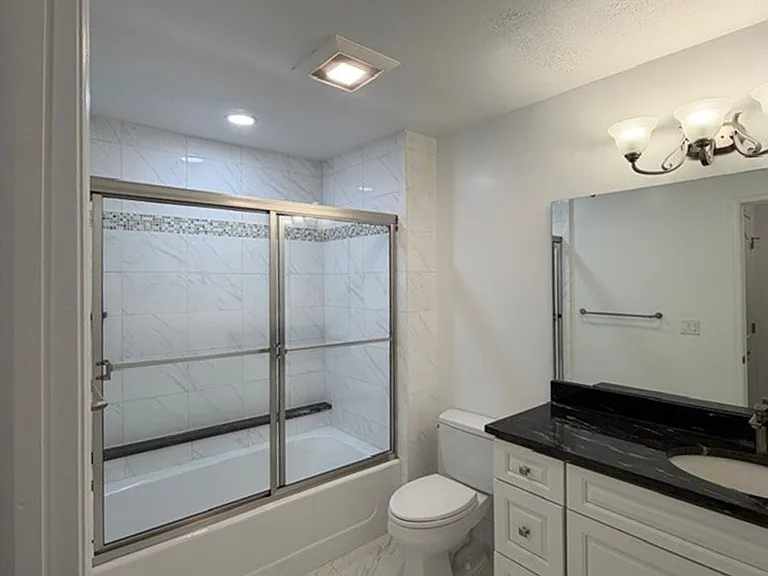 1000 Adams Pointe Blvd — Photo 10