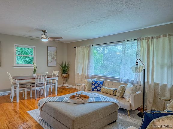 4th image of 1002 Rosedale Dr