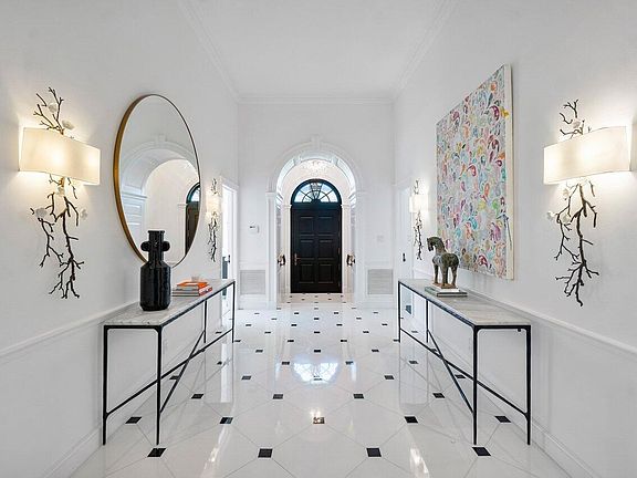 3rd image of 100 Regents Park Rd