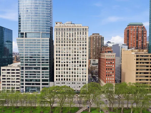 910 S Michigan Ave APT 1908, Chicago, IL 60605