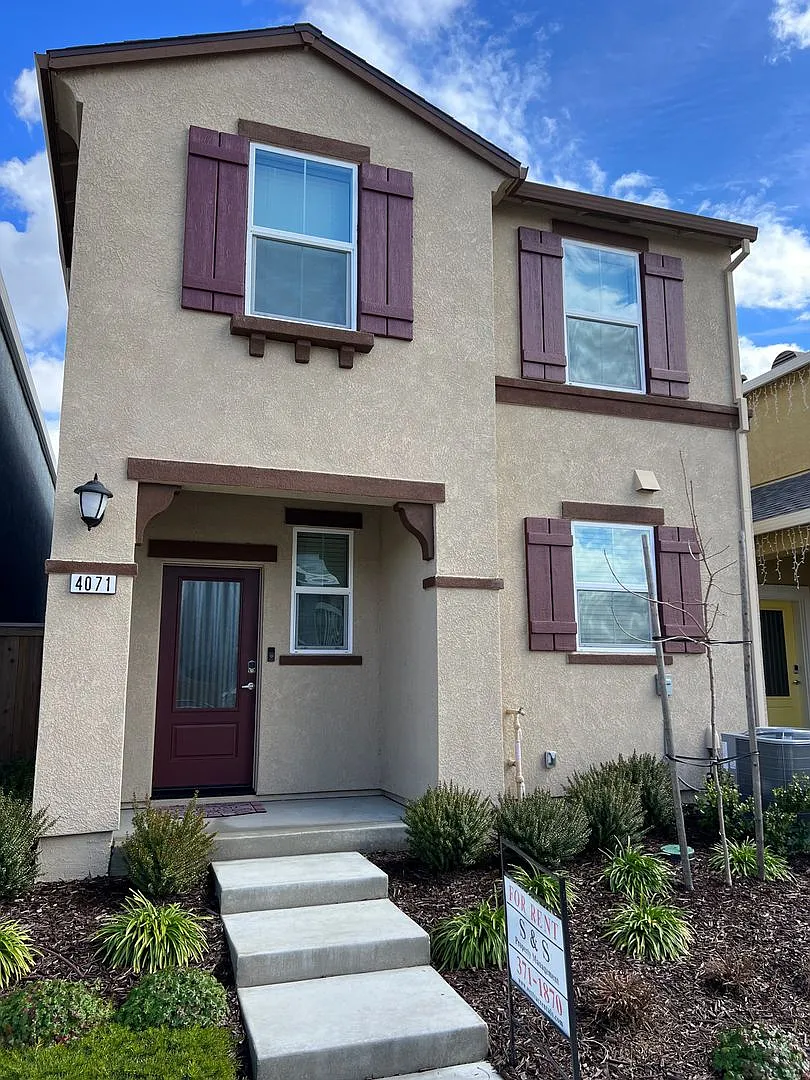 4071 Liverpool St photo 1
