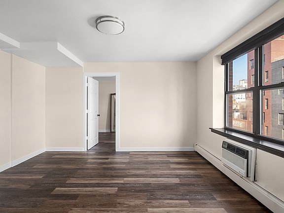 3rd image of 133 Essex St APT 501