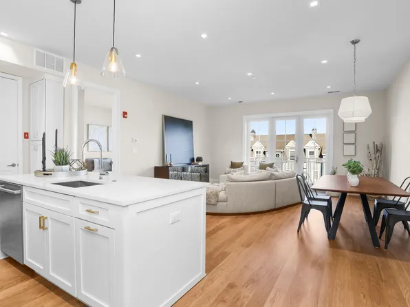 88 S Water St Unit 104, Greenwich, CT 06830