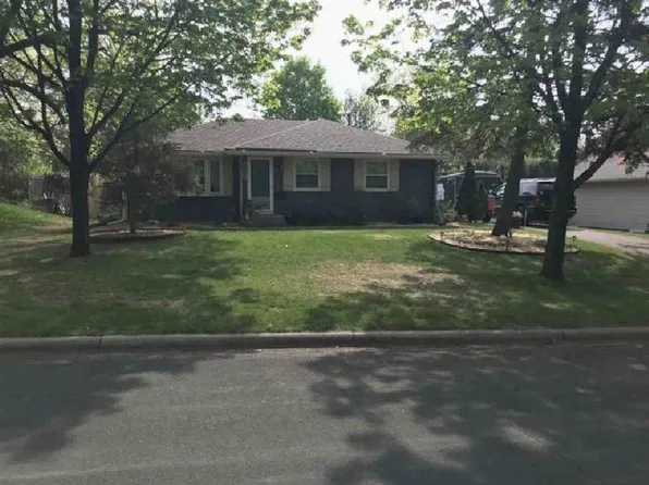 8209 Beard Rd, Bloomington, MN 55431