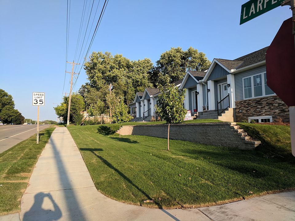 1st image of 222 Larpenteur Ave W