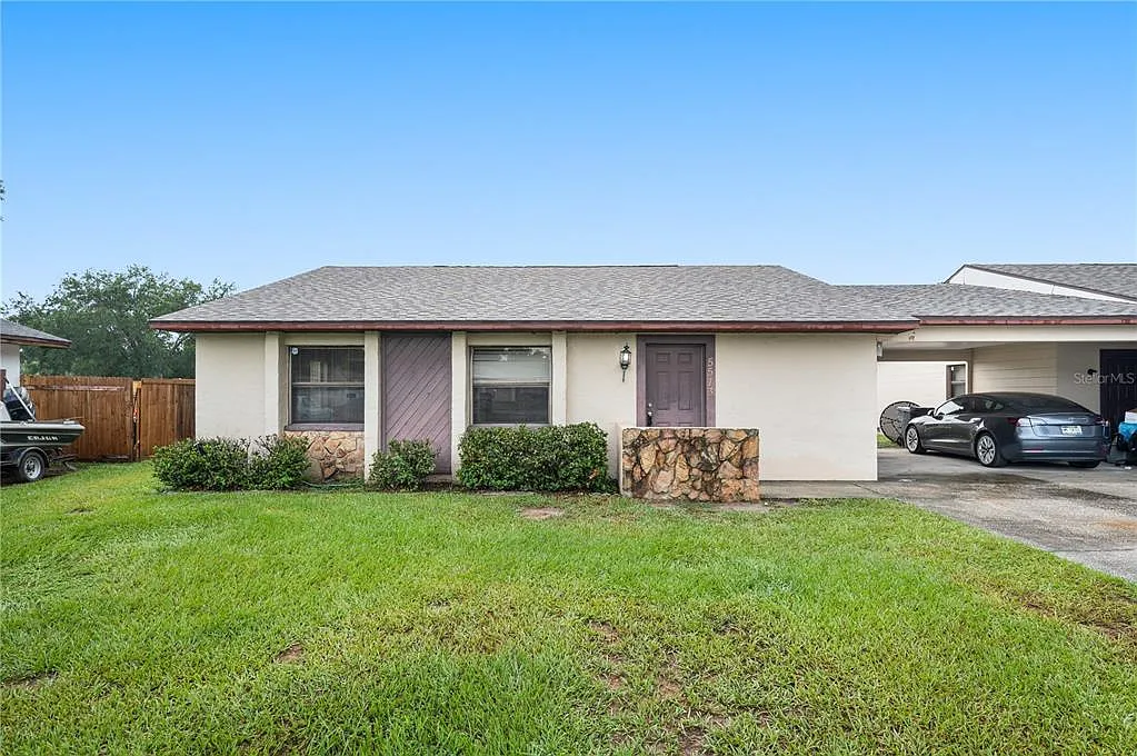 3 bed, 1.0 bath, 1083 sqft, $1,550 — Photo 1