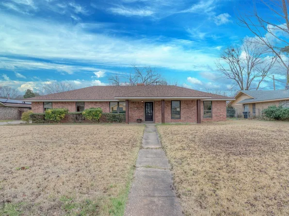 310 Lancashire Dr, Bossier City, LA 71111