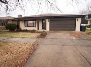 6938 N Algonquin Ave, Chicago, IL