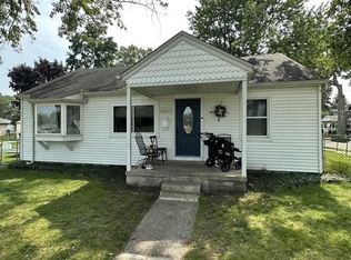 28283 Sheridan St, Garden City, MI 48135