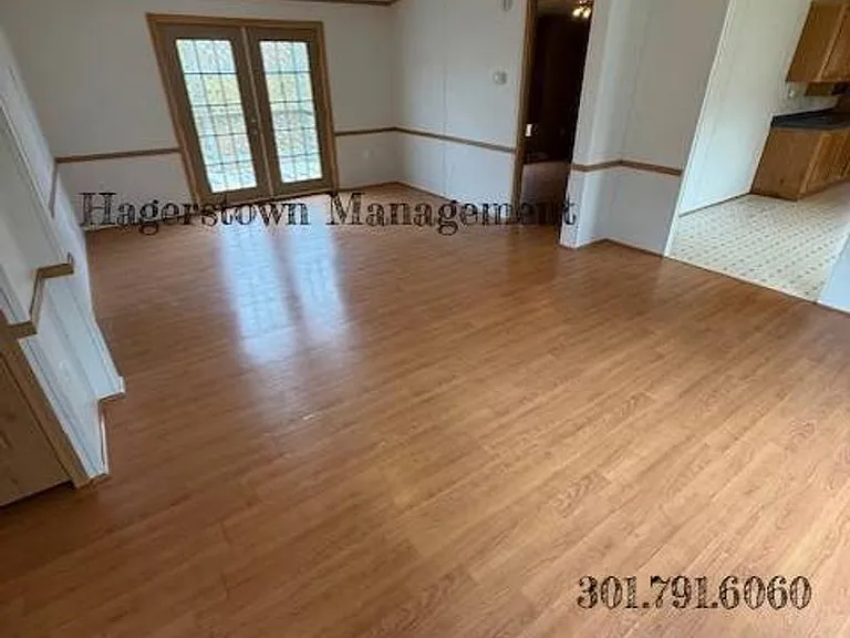 11906 Heather Dr — Photo 5