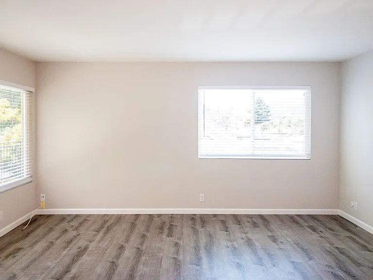 11 S Knoll Rd #15 — Photo 6