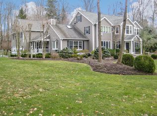 702 Croton Lake Rd, Bedford Corners, NY 10549