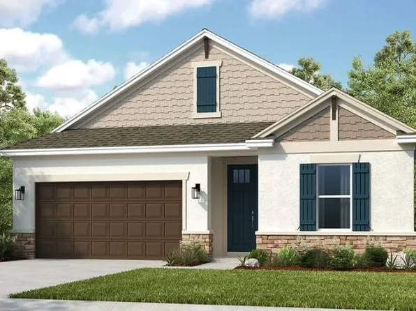 925 SE Seasons Lane, Port St Lucie, FL 34984