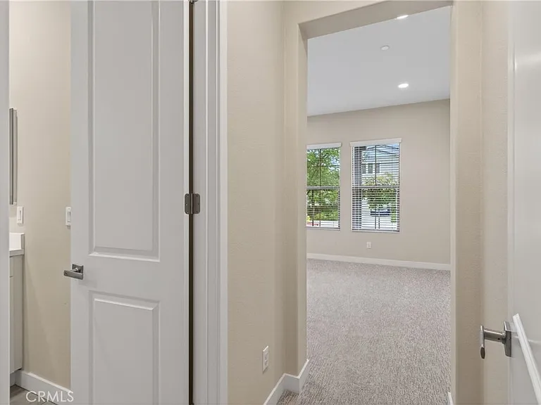 755 E Orange Blossom Way — Photo 4