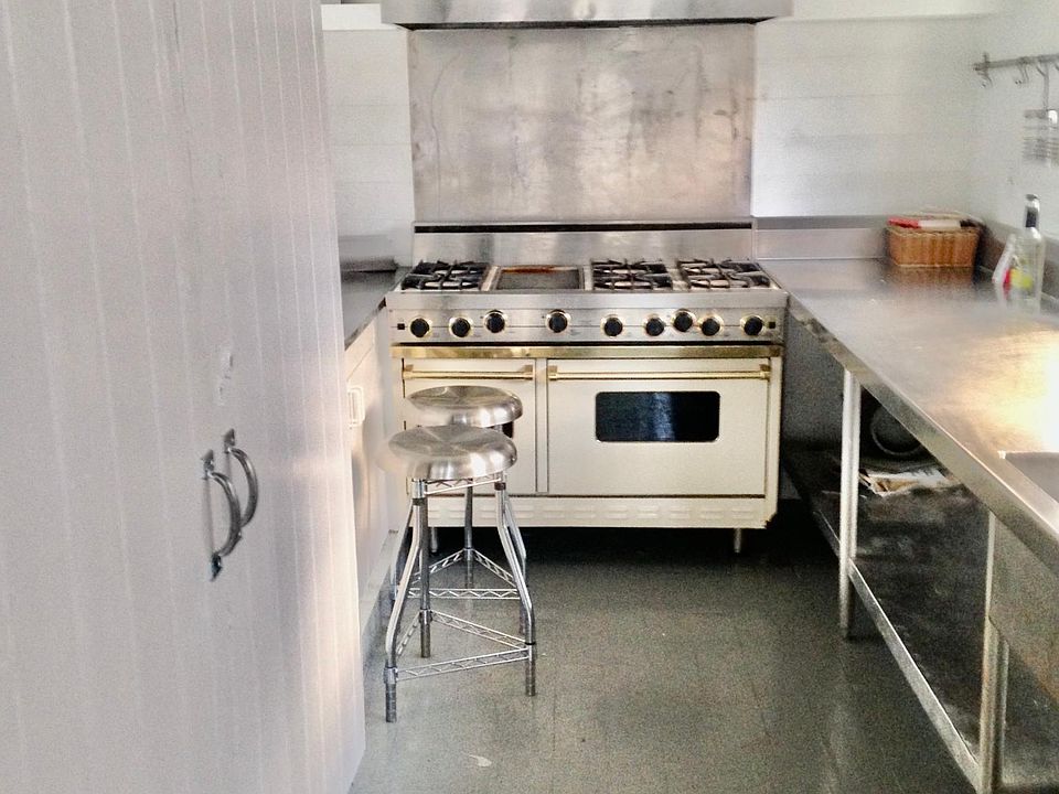 1st image of 3114 Laurel St