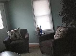 68 Waldorf St, Springfield, MA 01109