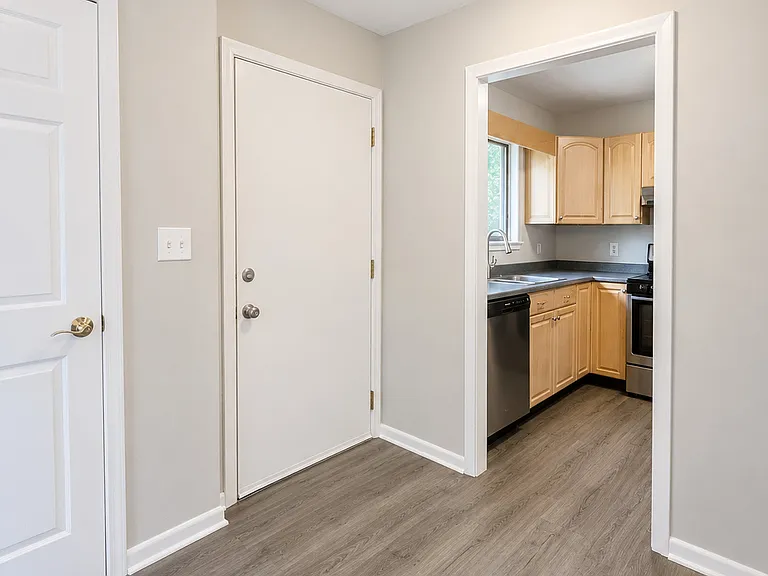 12 Greenbriar Dr #A — Photo 9